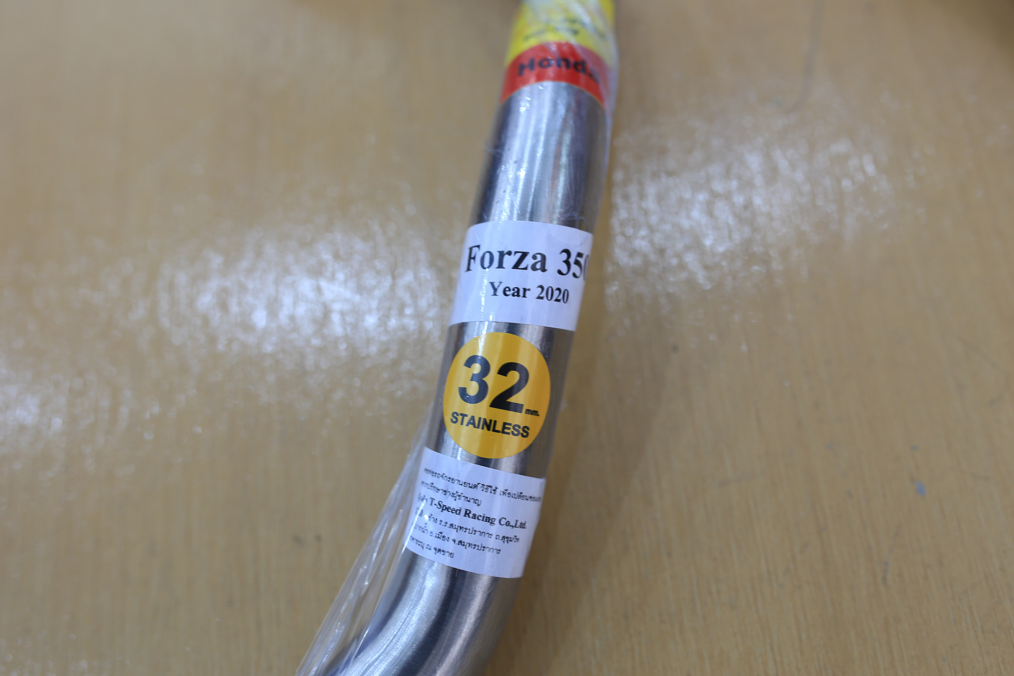 คอท่อ Honda FORZA 350 🔩 Stainless steel แท้ เกรด 304 หนา: 1.2 มิลลิเมตร มีขนาดให้เลือก: Size 32 m.m. สั้น ราคา 700 บาท Size 32 m.m. ยาวกรวย+เซนเซอร์ ราคา 800 บาท