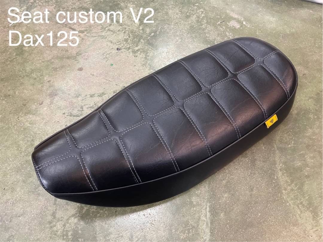 เบาะแต่งDax125 2990฿ motozaaa
