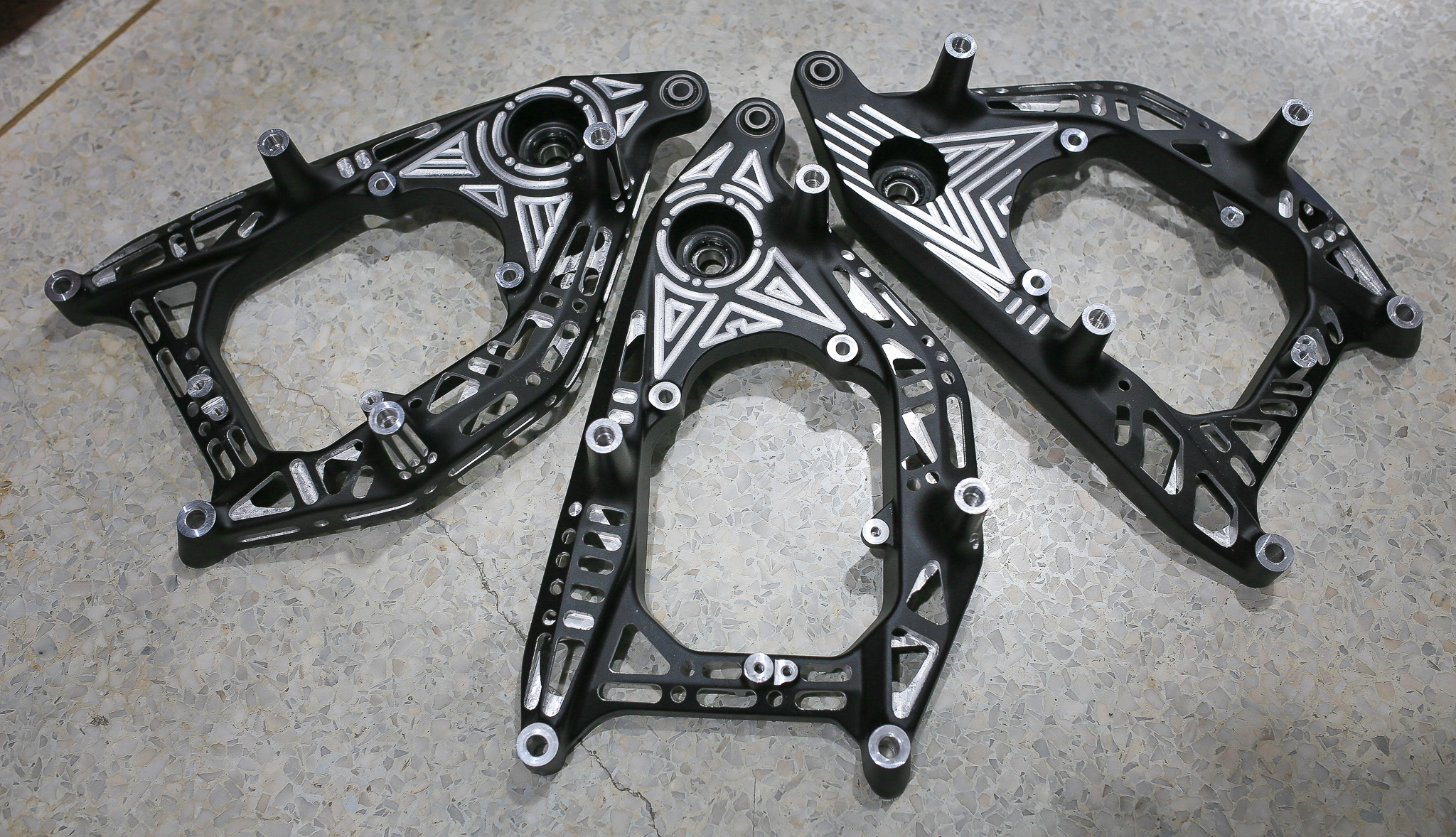 สวิงอาร์ม สล็อต เจาะไล่เบา แนวซิ่ง Forza350 ราคาแลก1000 ขายขาด2950