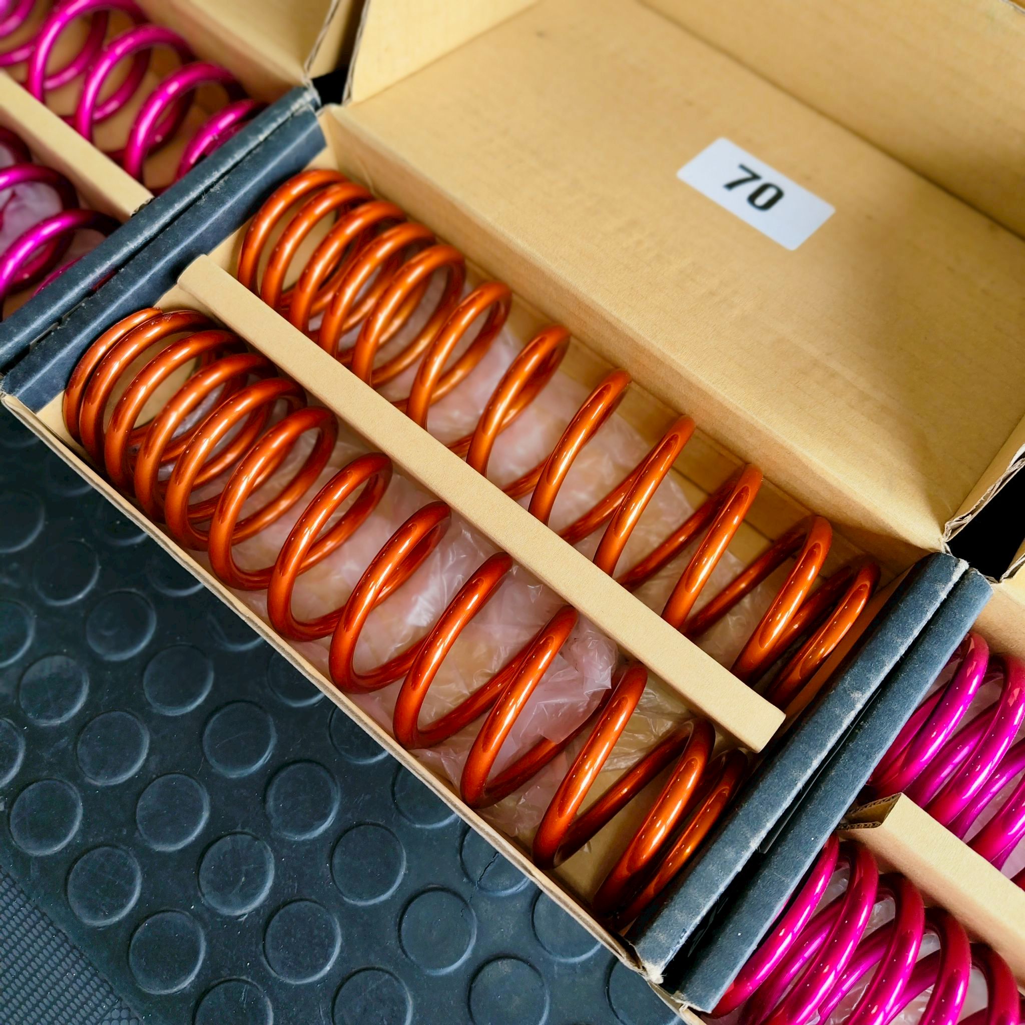 โช็ค Profender x series Xplusล่าสุด2025 FORZA 300-350 มีขนาน 430-400 MM ราคา13900