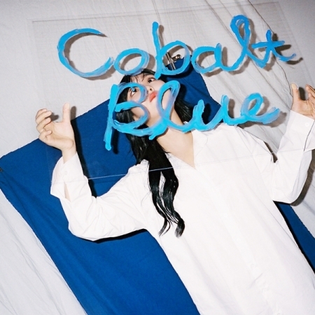 [PRE-ORDER] WISUE - 1st Album "COBALT BLUE"