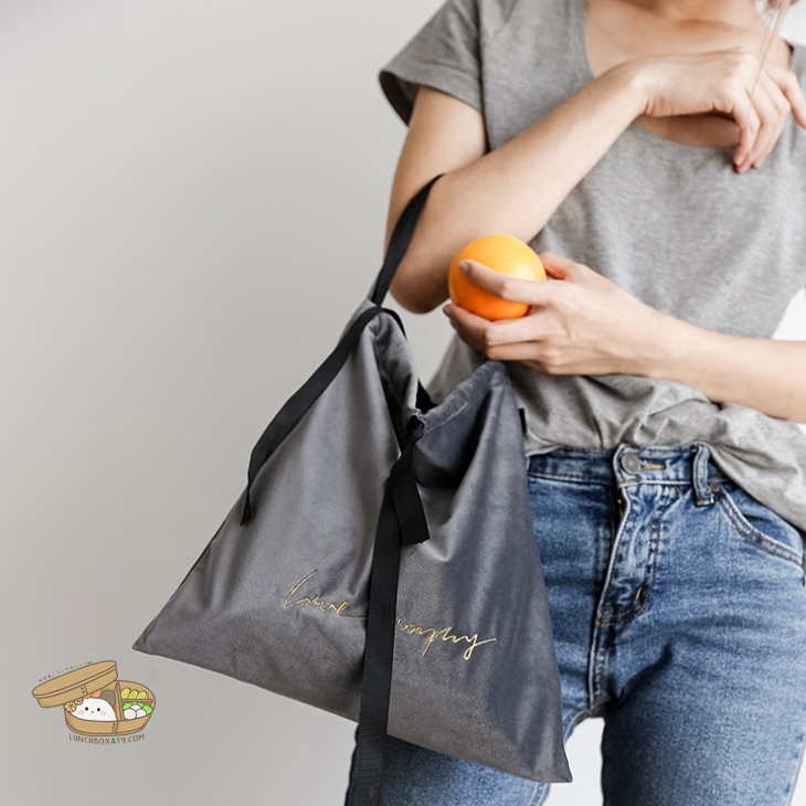 ถุงผ้าใส่กล่องข้าว พร้อมถุงเก็บความร้อน มี 5 สี