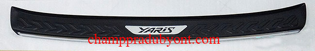 ครอบกันชนท้าย TOYOTA YARIS 13-16 FITT