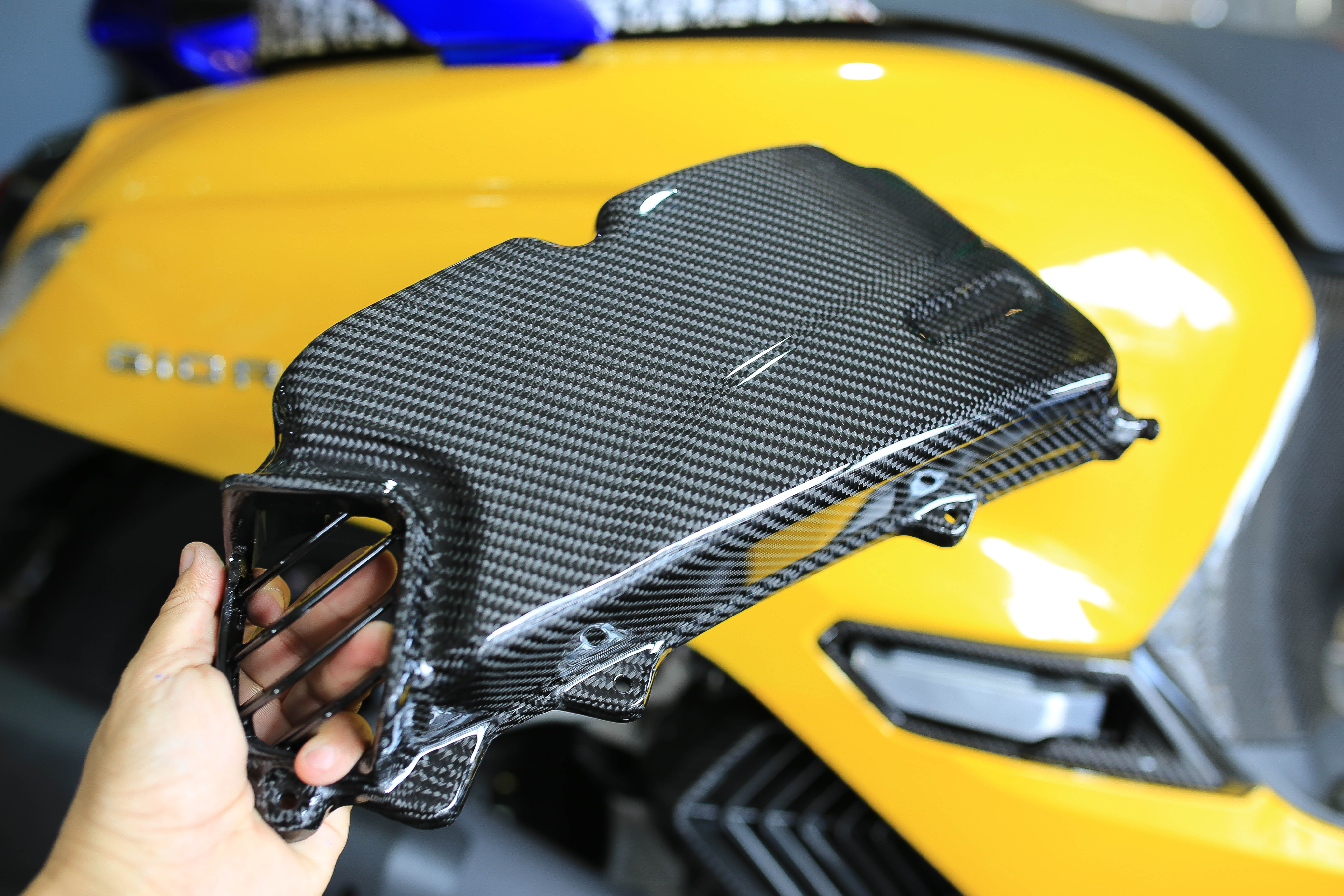 คาร์บอนเครฟล่าผ้าแท้ HONDA Giorno+ ทั้งคัน มีของพร้อมส่ง กรอง กันร้อนท่อ ฝาถังน้ำมัน ครอบไฟหน้า ครอบพักเท้า ครอบไฟส่องป้าย ฝาเก๊ะ หม้อน้ำ หัวแคร้ง