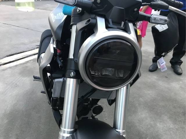 ฟิล์มไฟหน้าcb150r,Cb300r