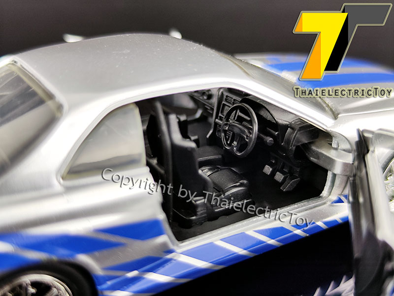 โมเดลรถ Nissan Skyline GT-R (R34) ของไบรอัน โอคอนเนอร์ ขนาด 1:32