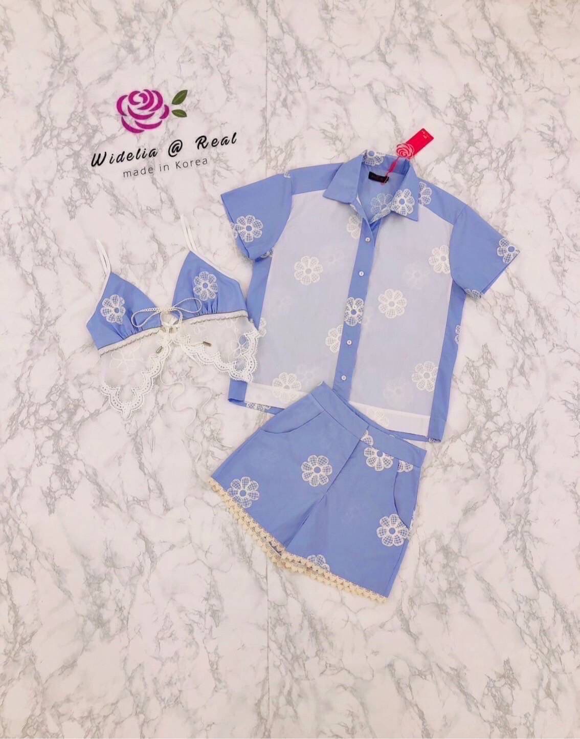 Myonly Set :: เสื้อครอปบราตัวสวยสุดเซ็กซี่ อกเป็นทรงสวยเก๋ไก๋ด้วยการปักแต่งดอกเดซี่น่ารัก