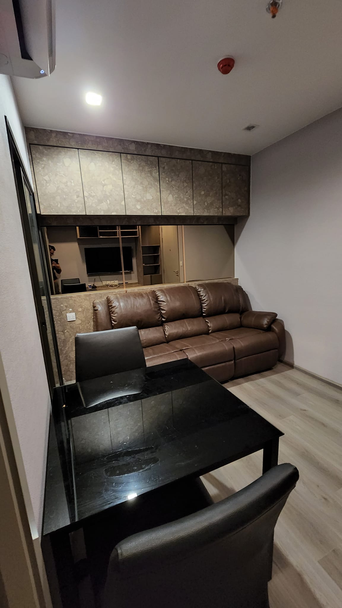 โพลิแทน อควา คอนโด - THE POLITAN AQUA CONDO (VIP)