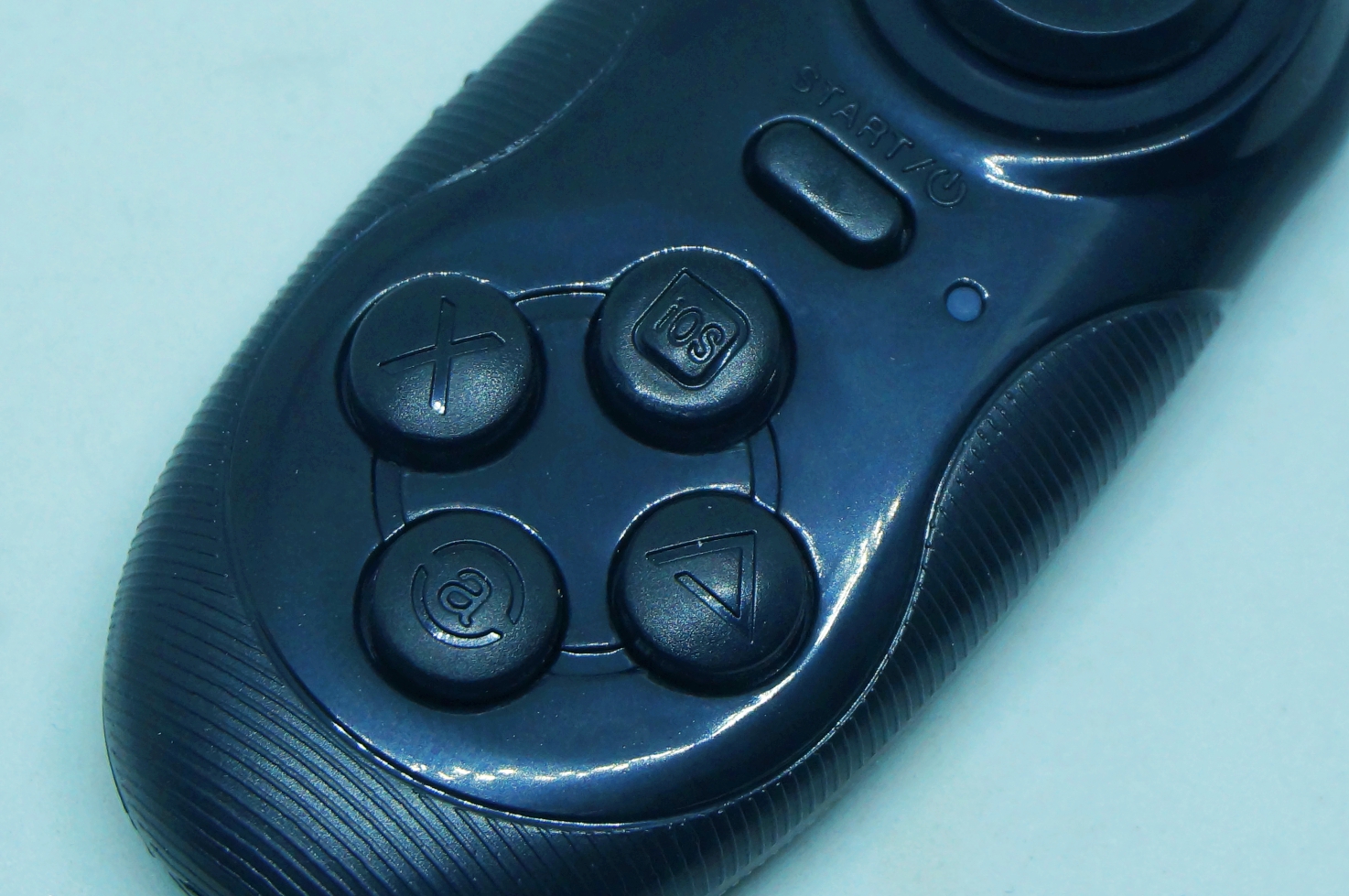 Mini Bluetooth Gamepad