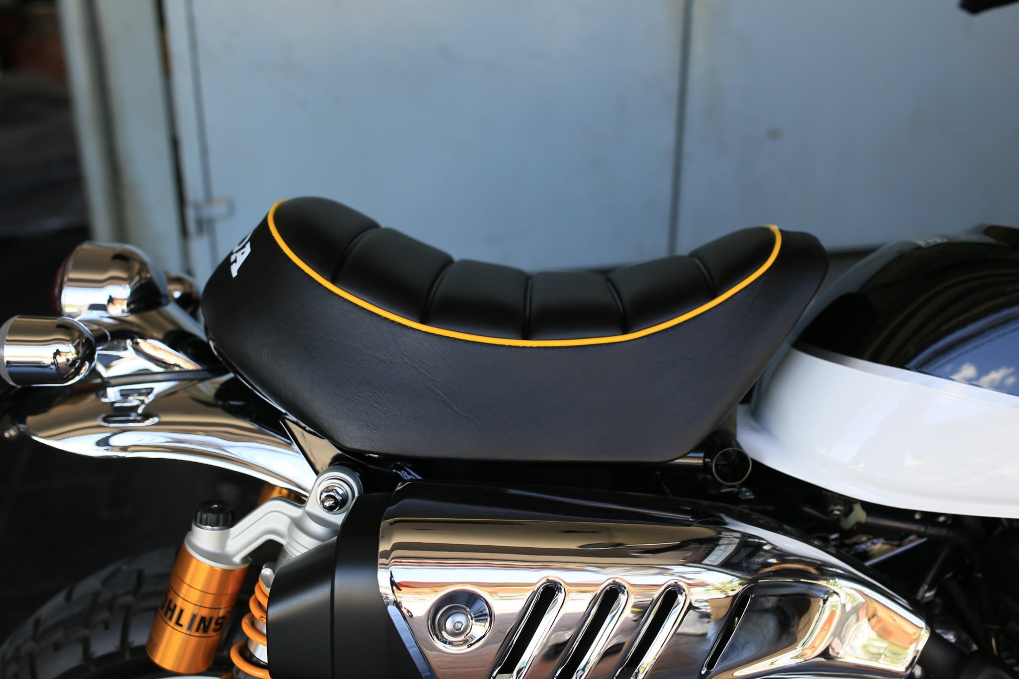 เบาะแต่ง หน่อยวัดด่าน ทรงเตี้ย Honda Mankey 125 เหลือง ดำ แดง น้ำเงิน ราคา2500