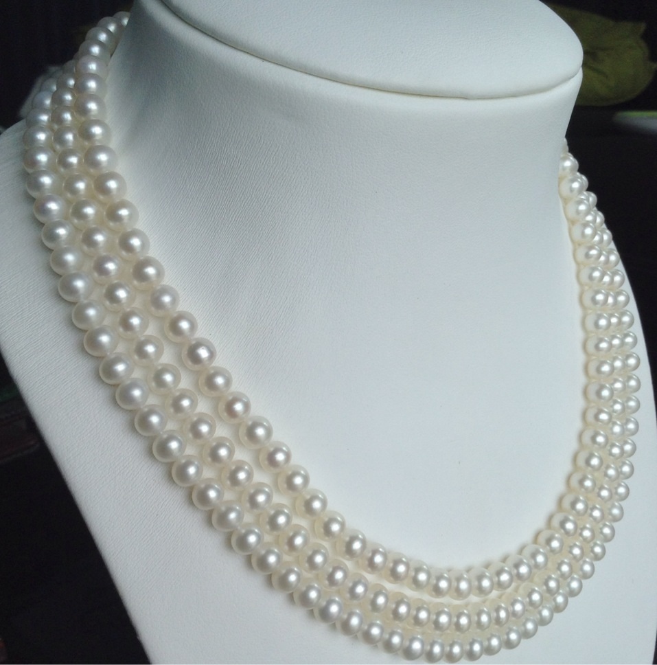 สร้อยคอไข่มุกแท้ 6-7 มิล กลม สีขาว 3 ชั้น AAA