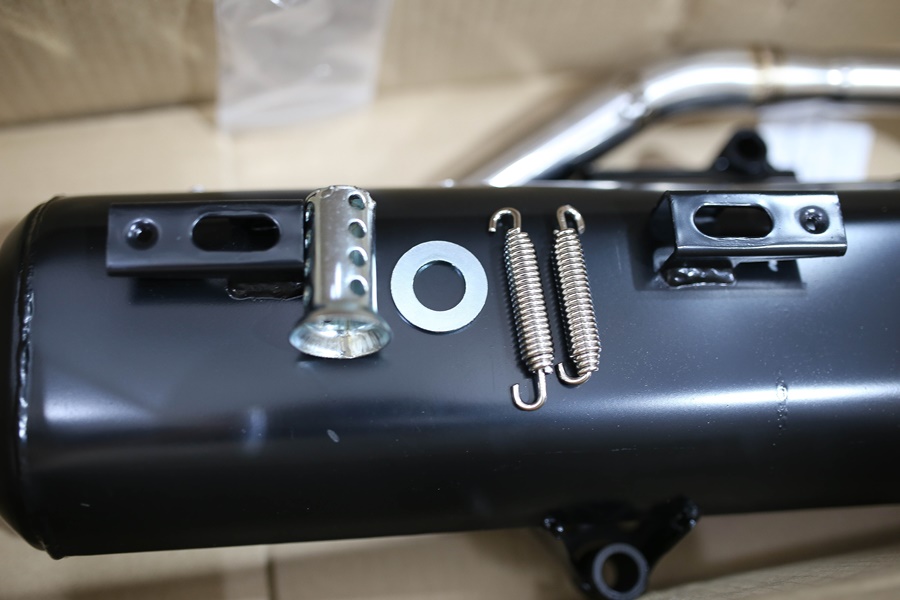 ท่อเดิมผ่าคอเลส 1.1/4" Honda Giorno ท่อไอเสียมอเตอร์ไซด์ TSUKIGI ท่อผ่าGiorno