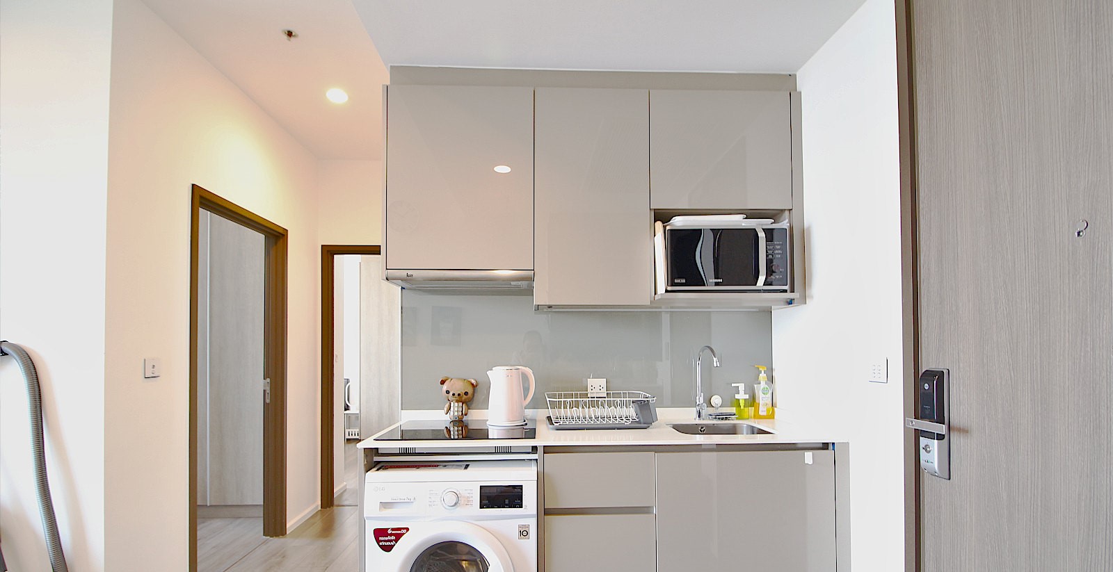 วิสซ์ดอม เอสเซ้นส์ - Whizdom Essence