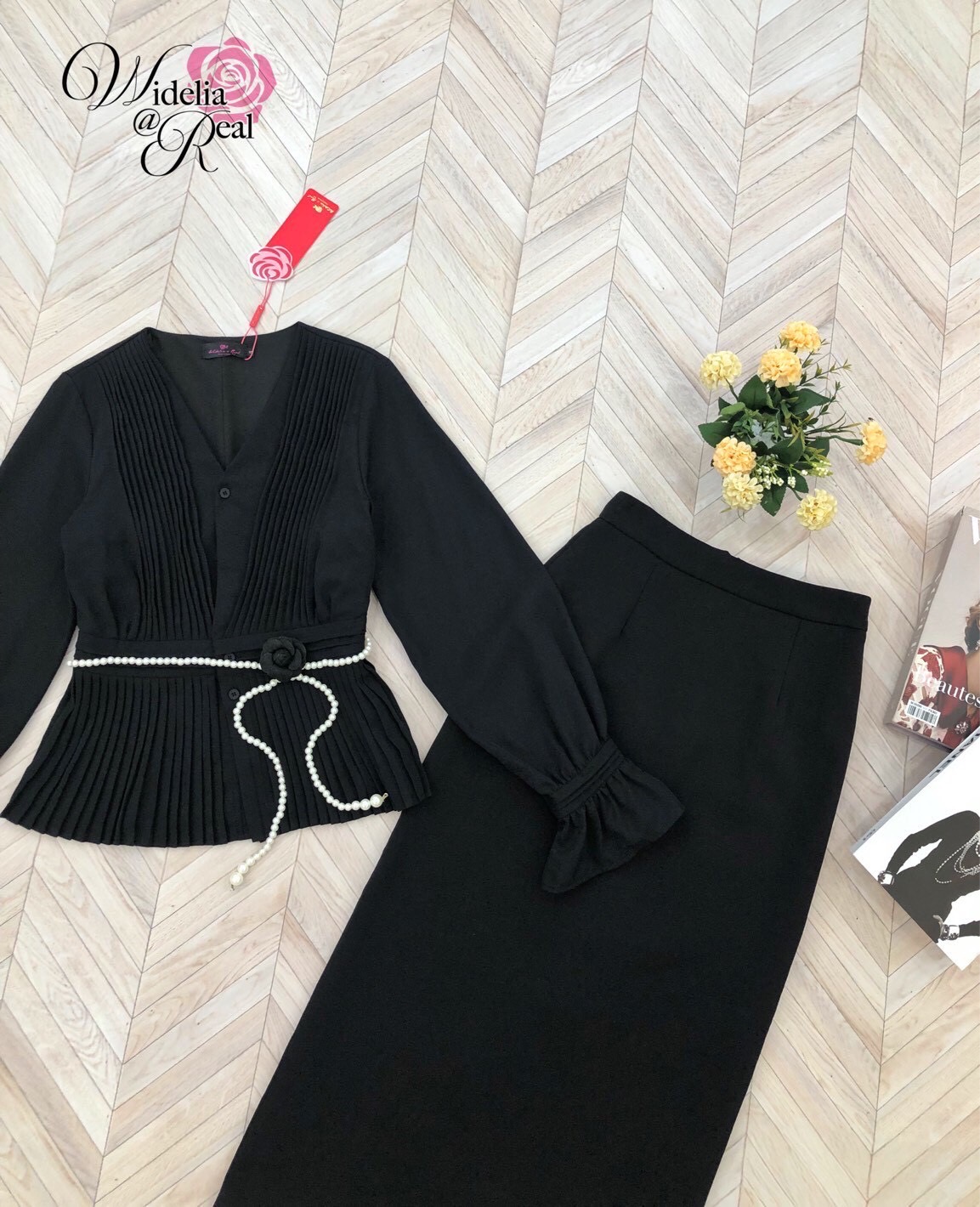 Korea Set 3ชิ้น เสื้อแขนยาว+กระโปรงยาวทรงสอบ+เข็มขัดไข่มุก