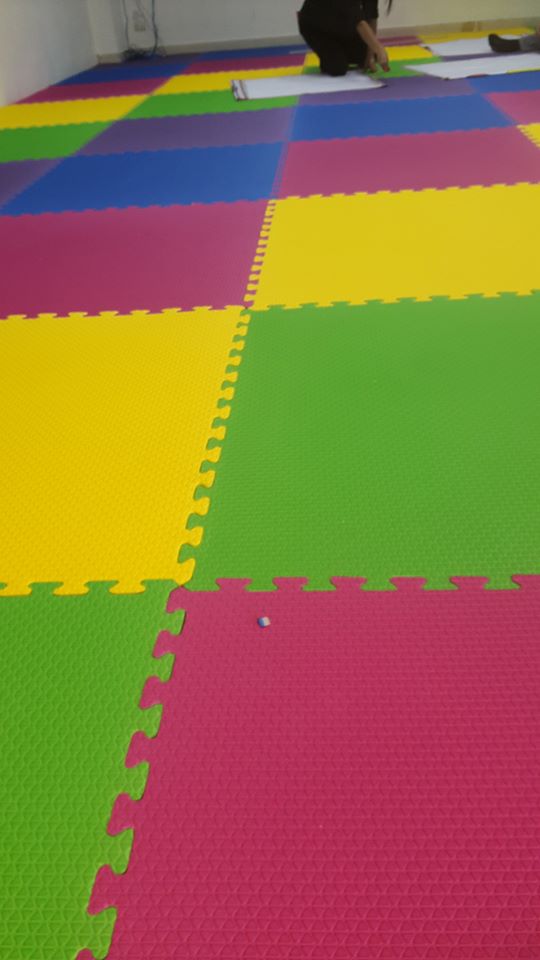 จิ๊กซอว์ปูพื้น หนา 50 mm. กว้าง 100X100 cm.