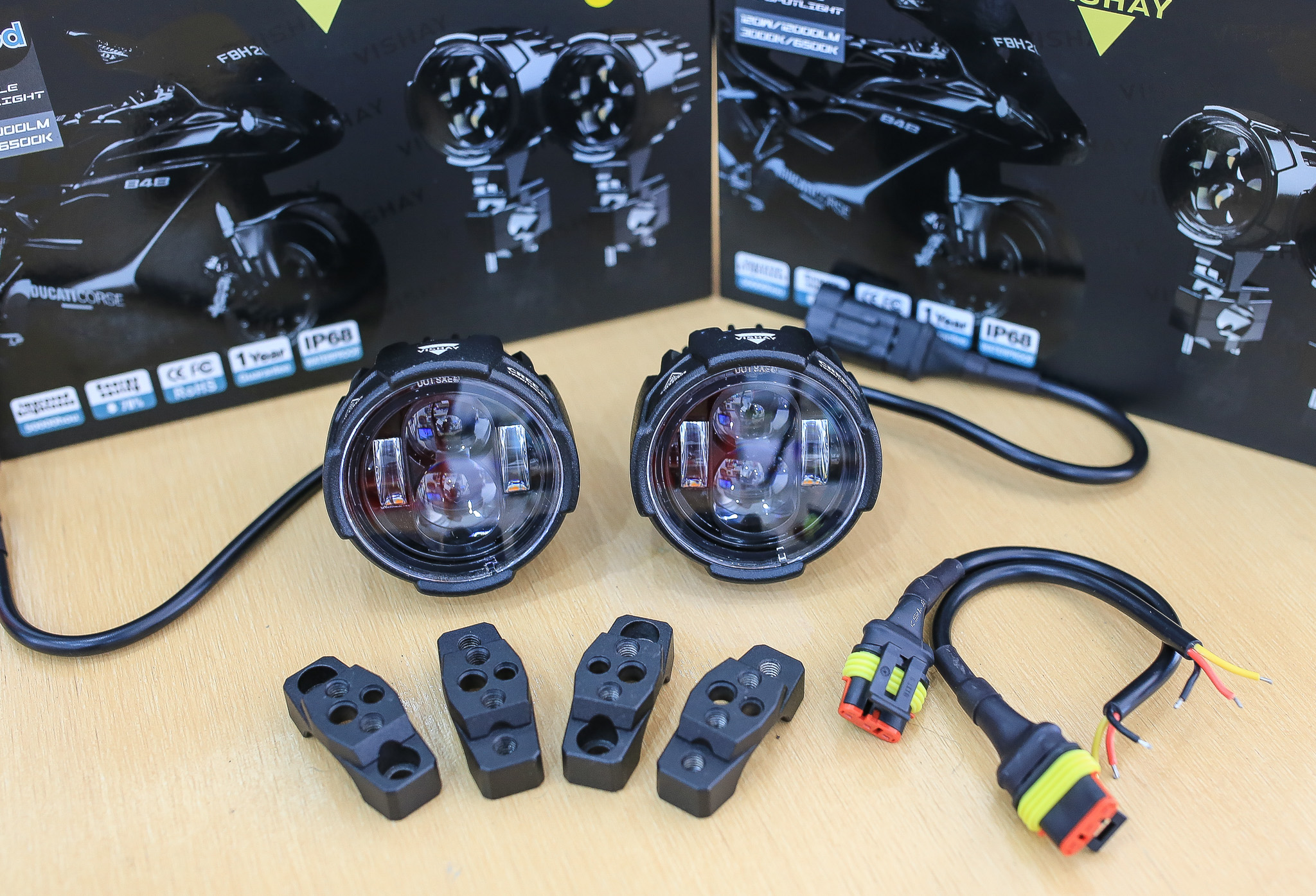 ไฟสปอตไลท์ VISHAY AUTOLED 120W/12000LM ชุดละ1690บาท
