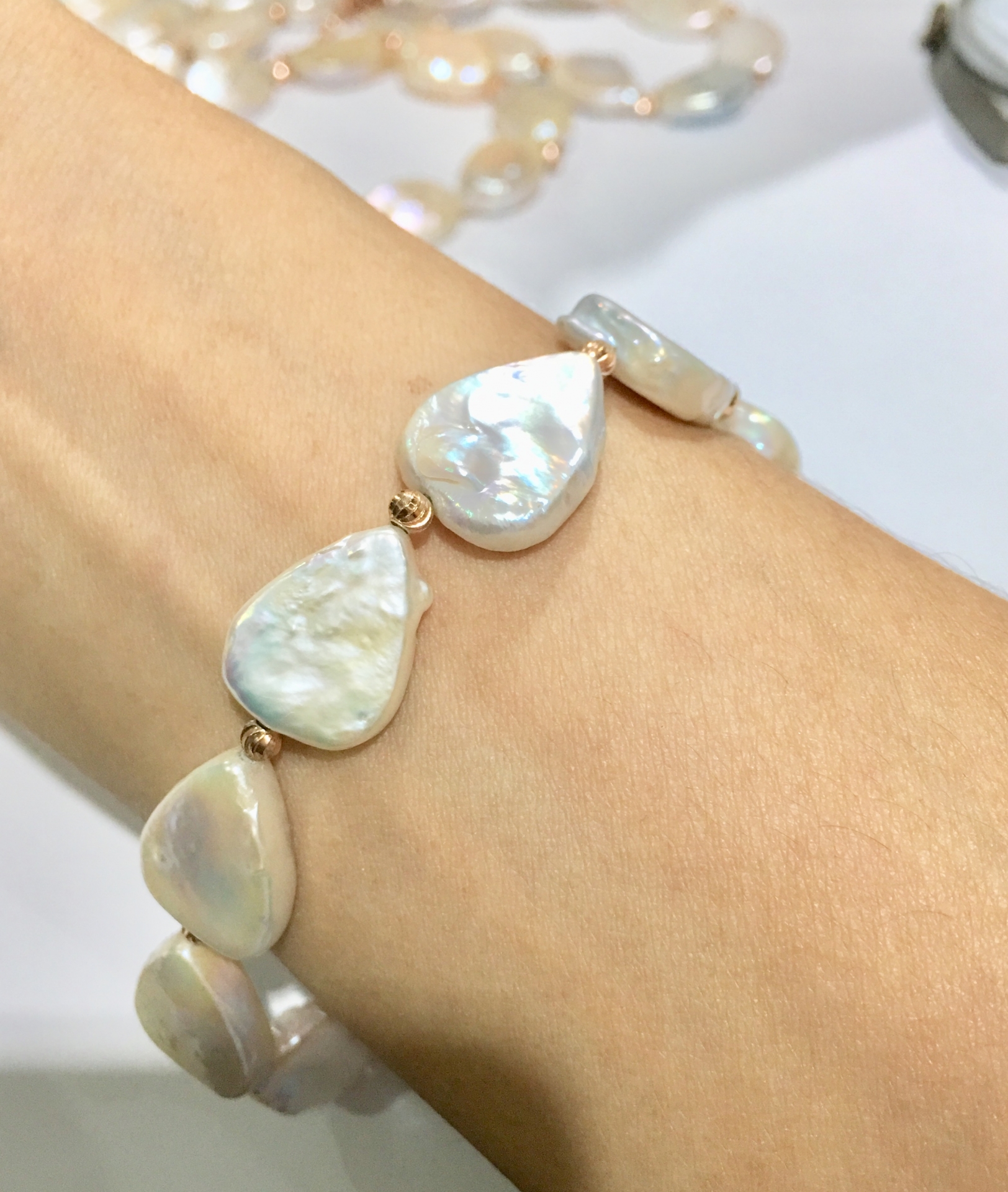 สร้อยข้อมือไข่มุกแท้ บาร๊อค (ตามรูป) ขนาด 12-13 มิล