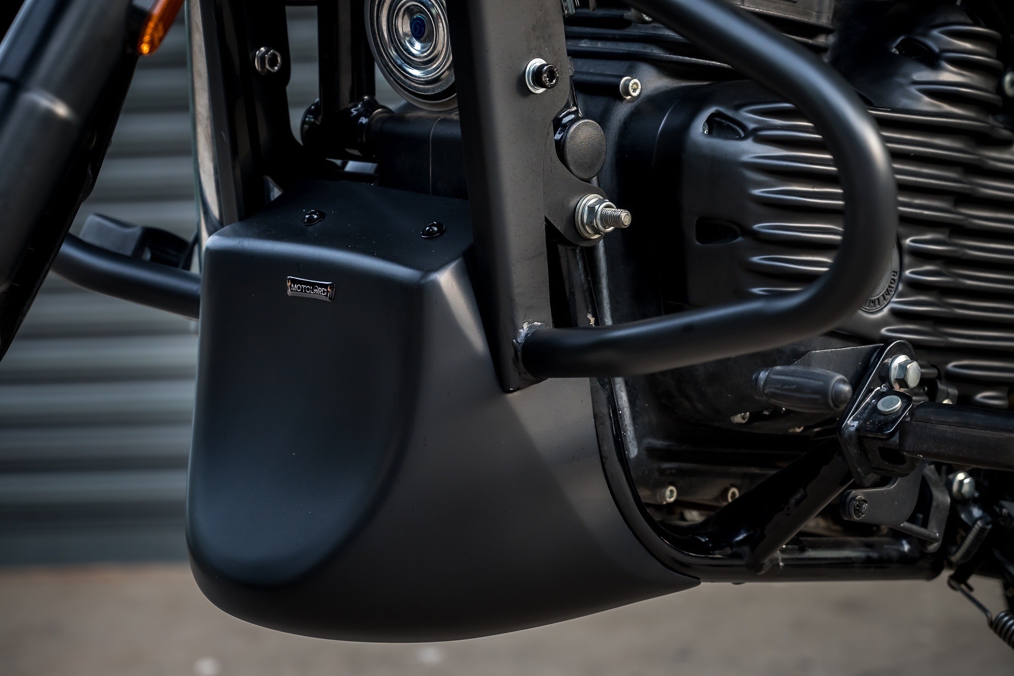 Royal Enfield METEOR 350 (เมธิออ 350) 1.หน้ากากโม่งใหญ่ 3990฿ 2.คาดกลางถัง 1950฿ 3.ครอบฝากระเป๋าข้าง 1990฿ 4.ครอบเครื่อง 2300฿ 5.แคชบาร์+อกไก่ 4700฿