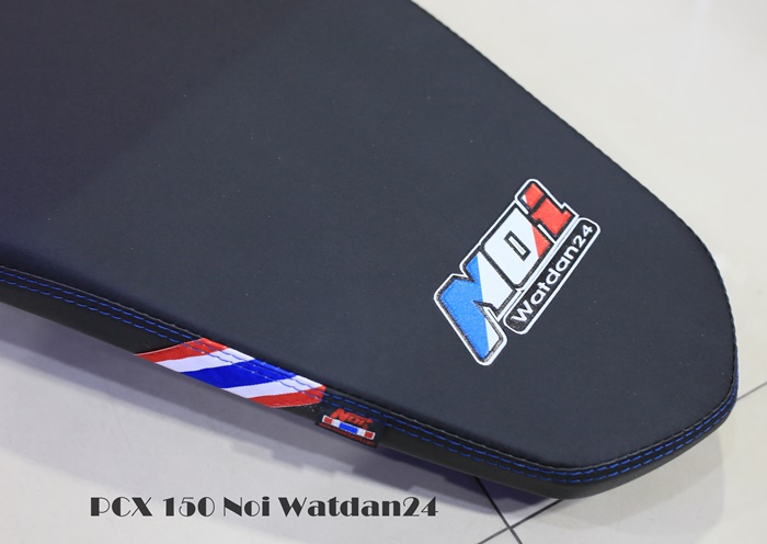 เบาะปาด PCX เบาะมอเตอร์ไซค์ ลายประเทศไทย ด้ายน้ำเงิน ของแต่ง PCX 150 Noi Watdan24