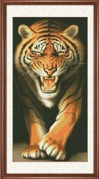 tiger-2007 *สินค้าหมด* ชุดภาพติดคริสตัลกลม ลายเสือ (งานติดเต็มภาพ) ขนาด 50*80 ซม.ผ้าแคนวาส ลงผังติดเต็มลาย+คริสตัลกลม 25 สี+อุปกรณ์ครบชุด
