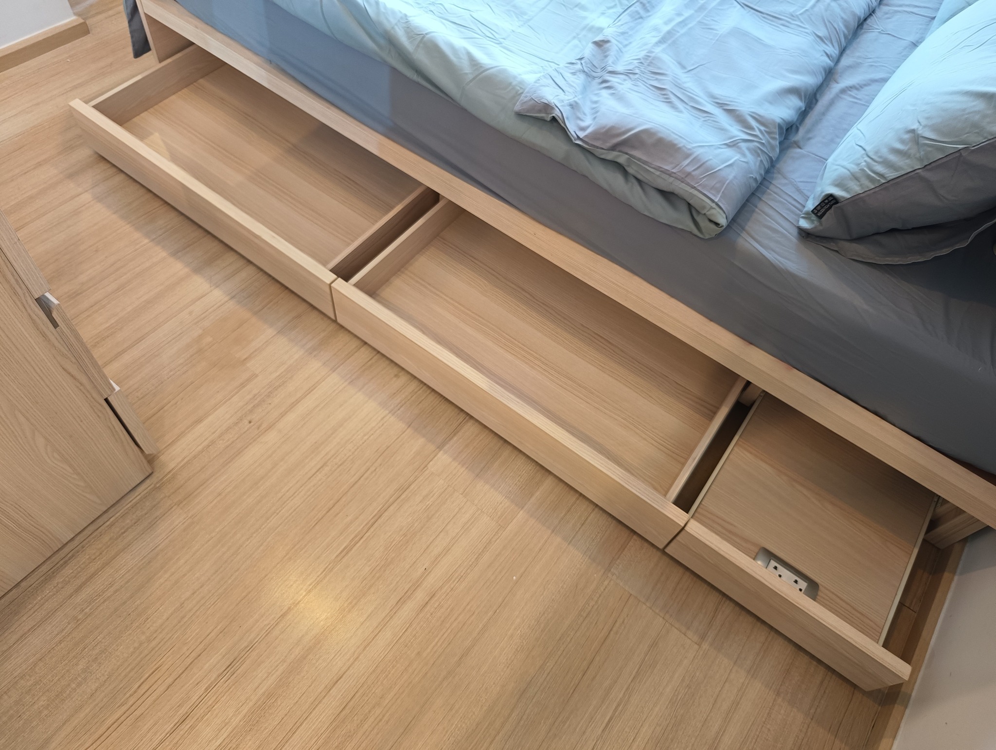 เดอะ เบส แจ้งวัฒนะ - THE BASE CHAENGWATTANA (VIP)