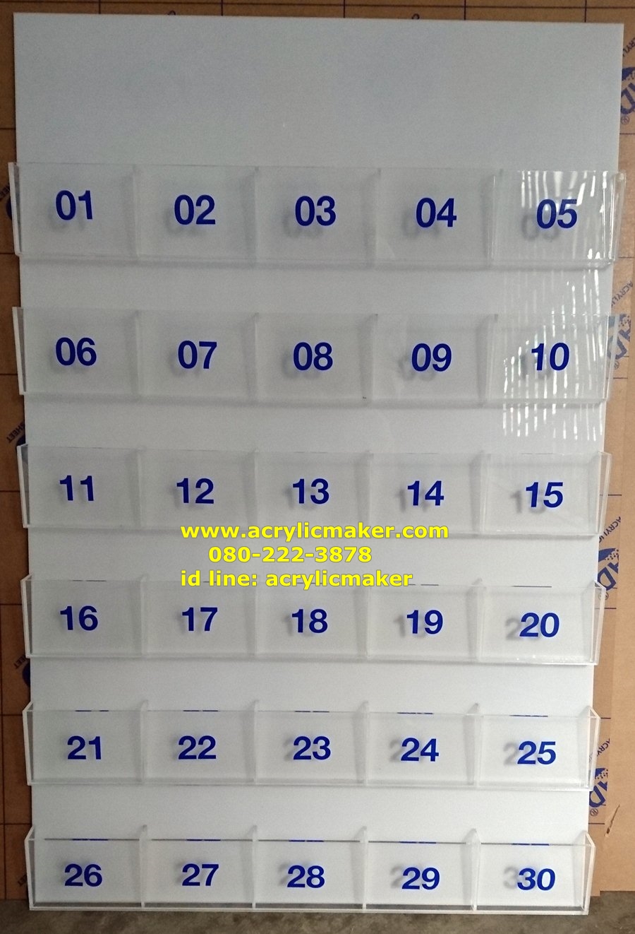 แผงเสียบบัตร / แผงแลกบัตรเข้า-ออก 30 ช่อง ติดผนัง
