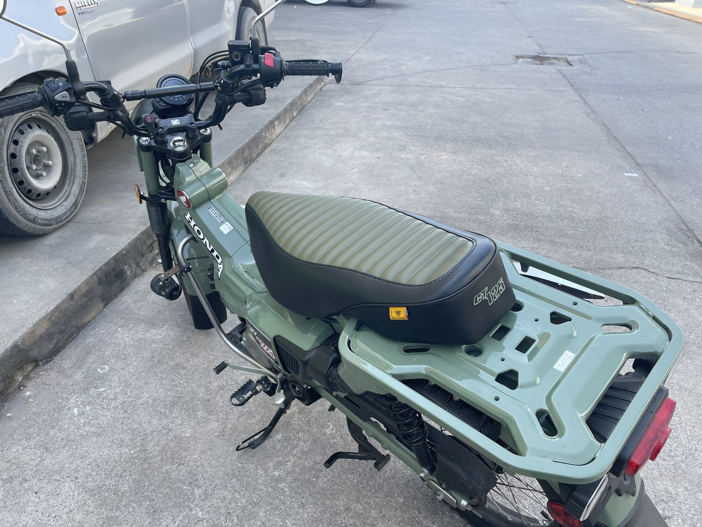 เบาะยาว MOTOZAAA CT125 มี4สี ราคา3850