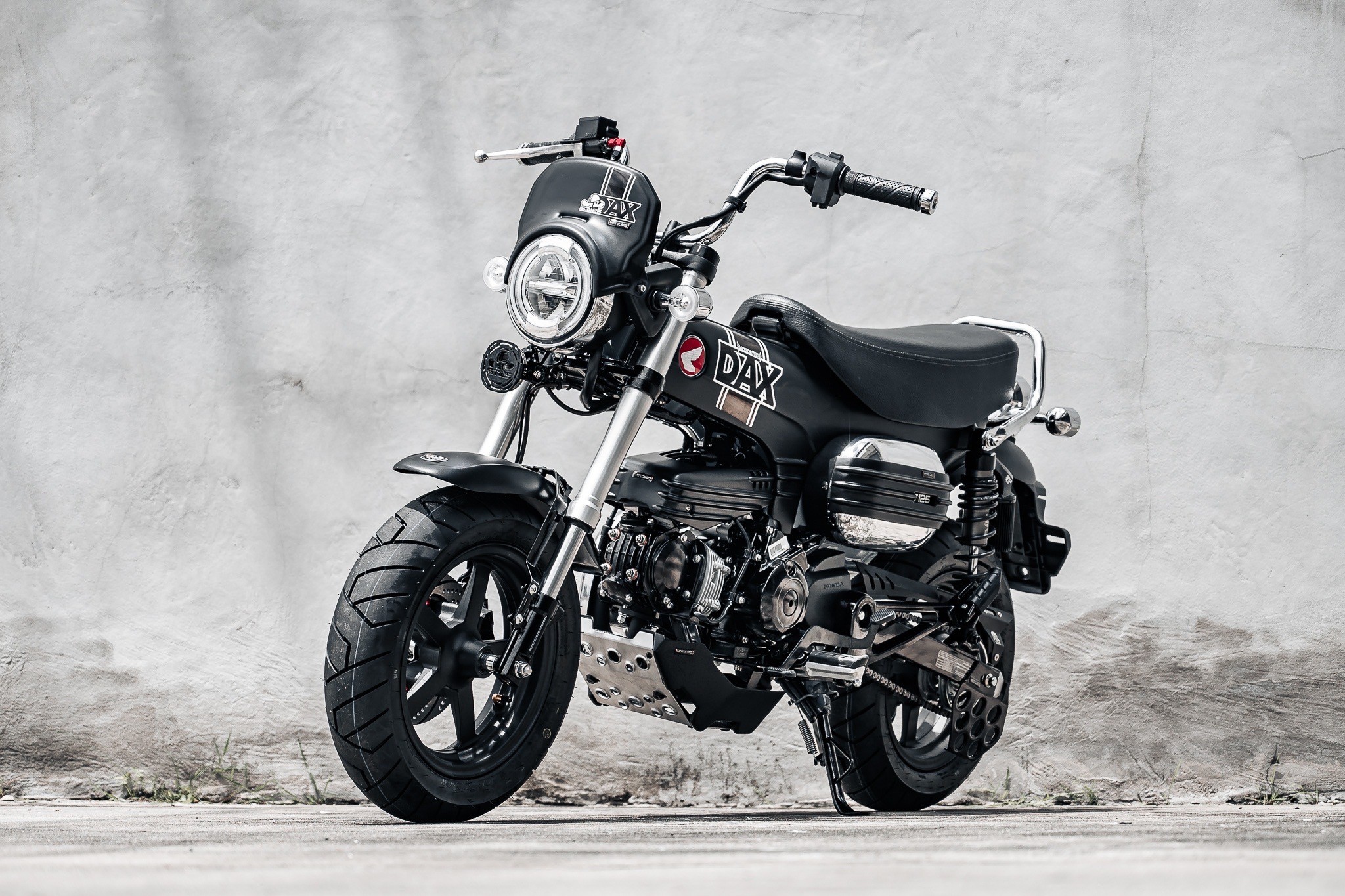 DAX 125 หมาดำ