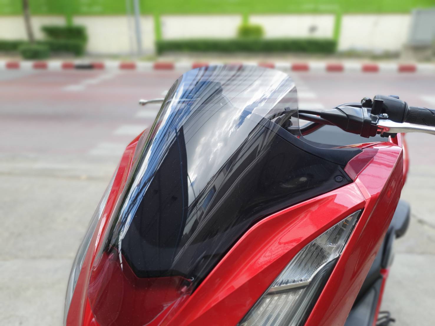 ชิวหน้าPCX 160 ฟ้า ใส ชา หนา3มิล ราคา490