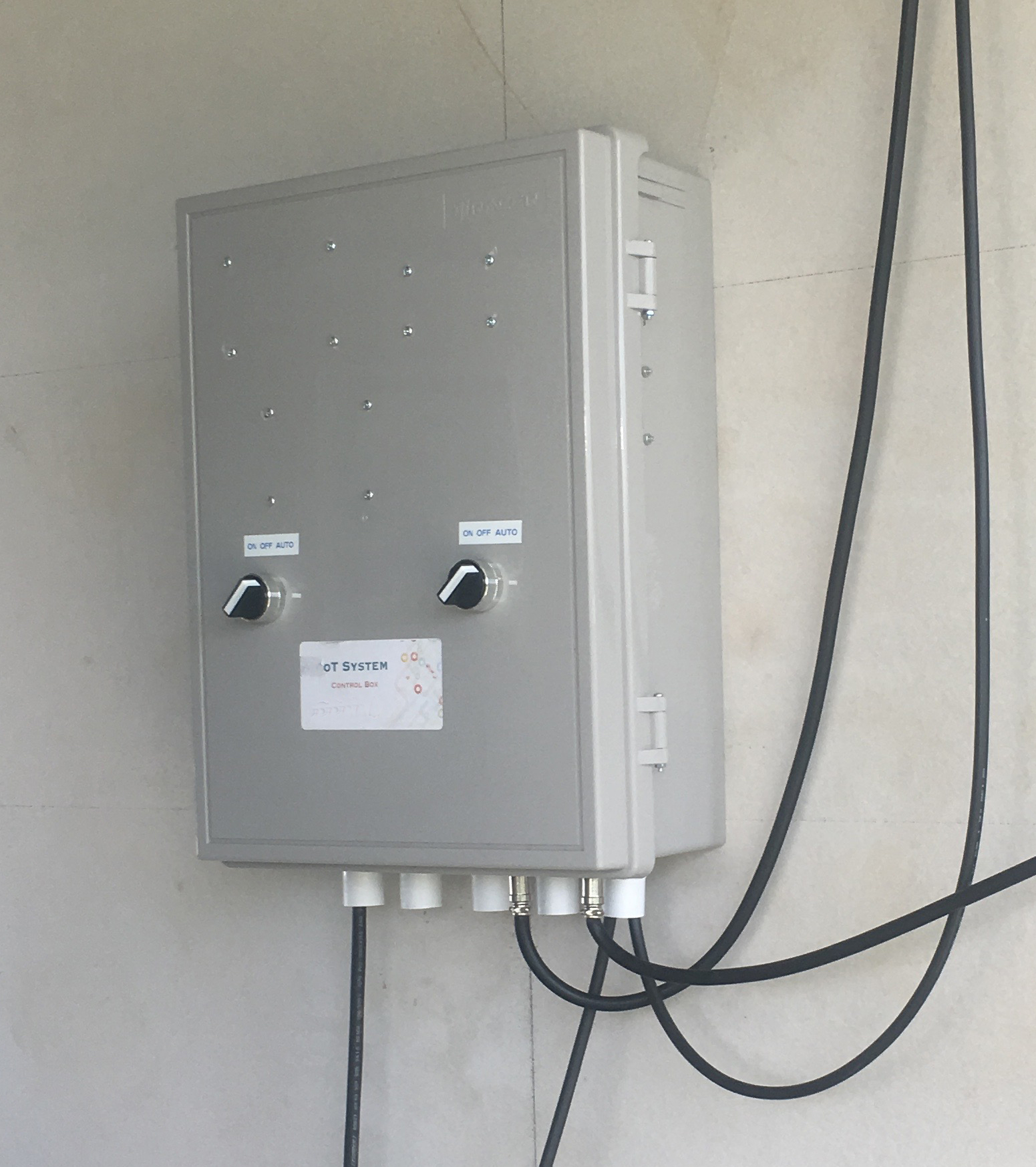 กล่องควบคุมอุปกรณ์ IoT