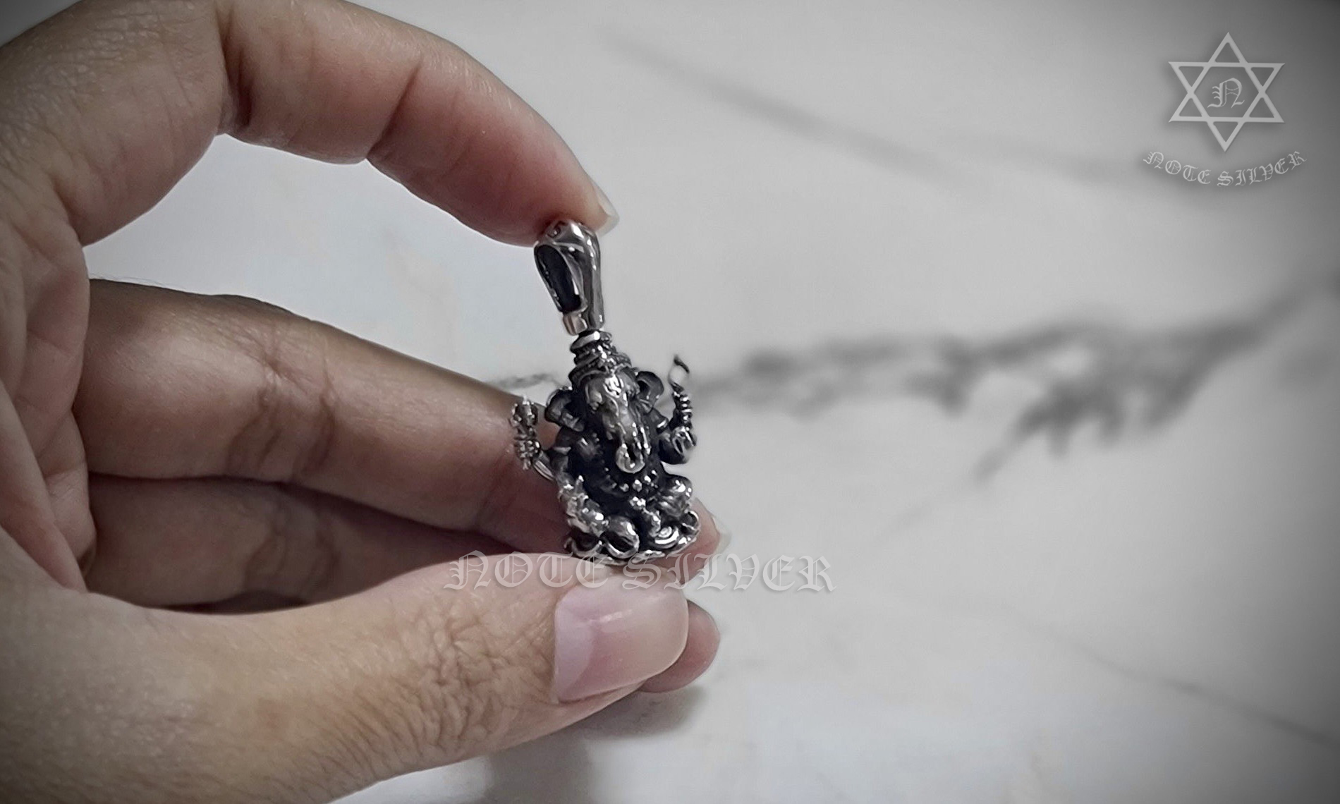 จี้เงินแท้ องค์พิฆเนศ หูหมุนได้ Sterling Silver 925 NSPD2369