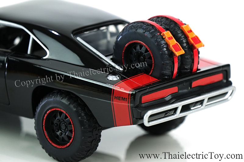 โมเดลจากเรื่อง Fast & Furious 7 รถ Dodge Charger R/T ปี 70 ของดอม โดมินิค ทอเร็ตโต้ ขนาด 1/24 ของแท้จาก Universal