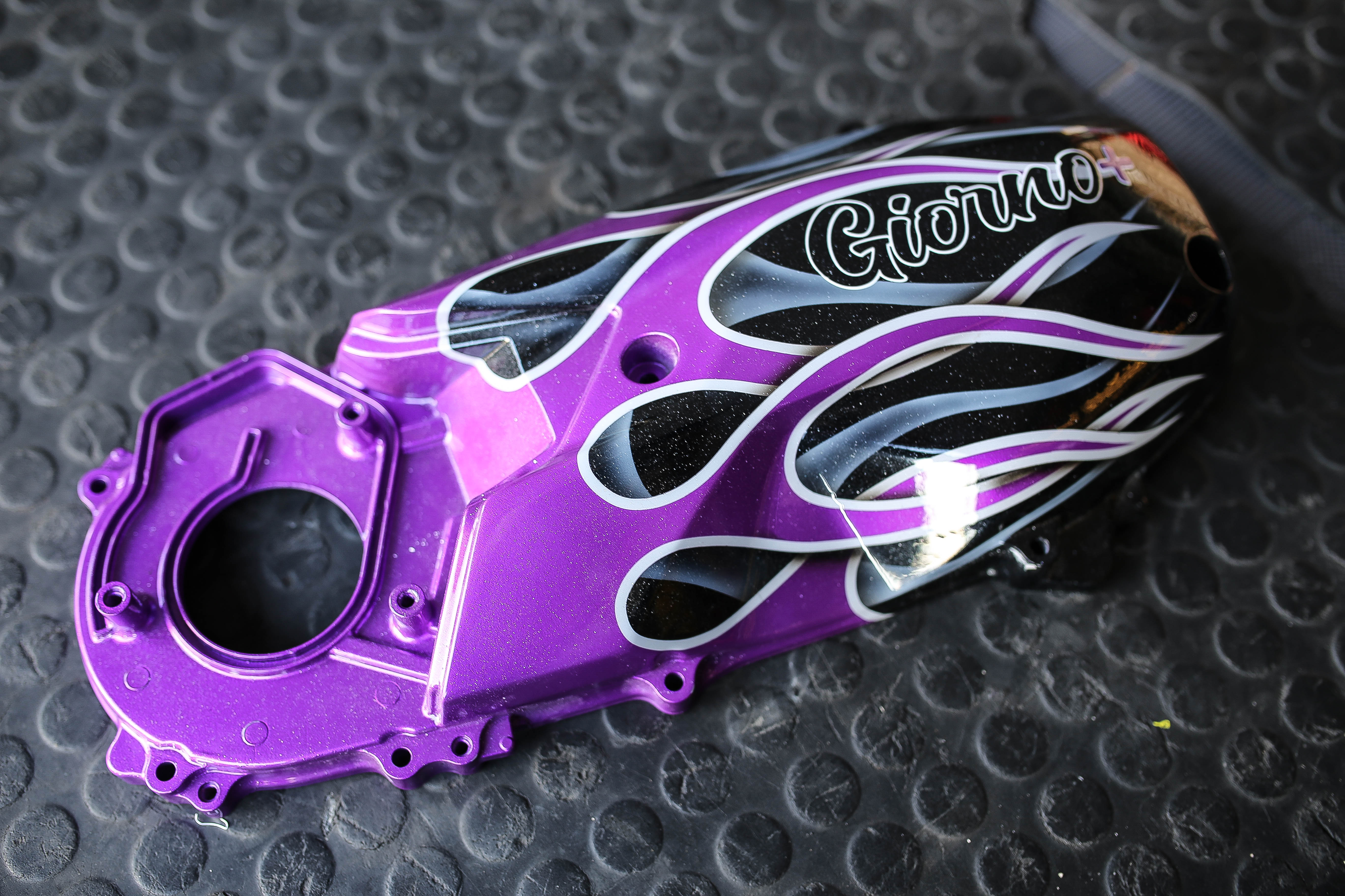 แคร้งเพ้นลาย GIORNO+ ราคาสับ2500