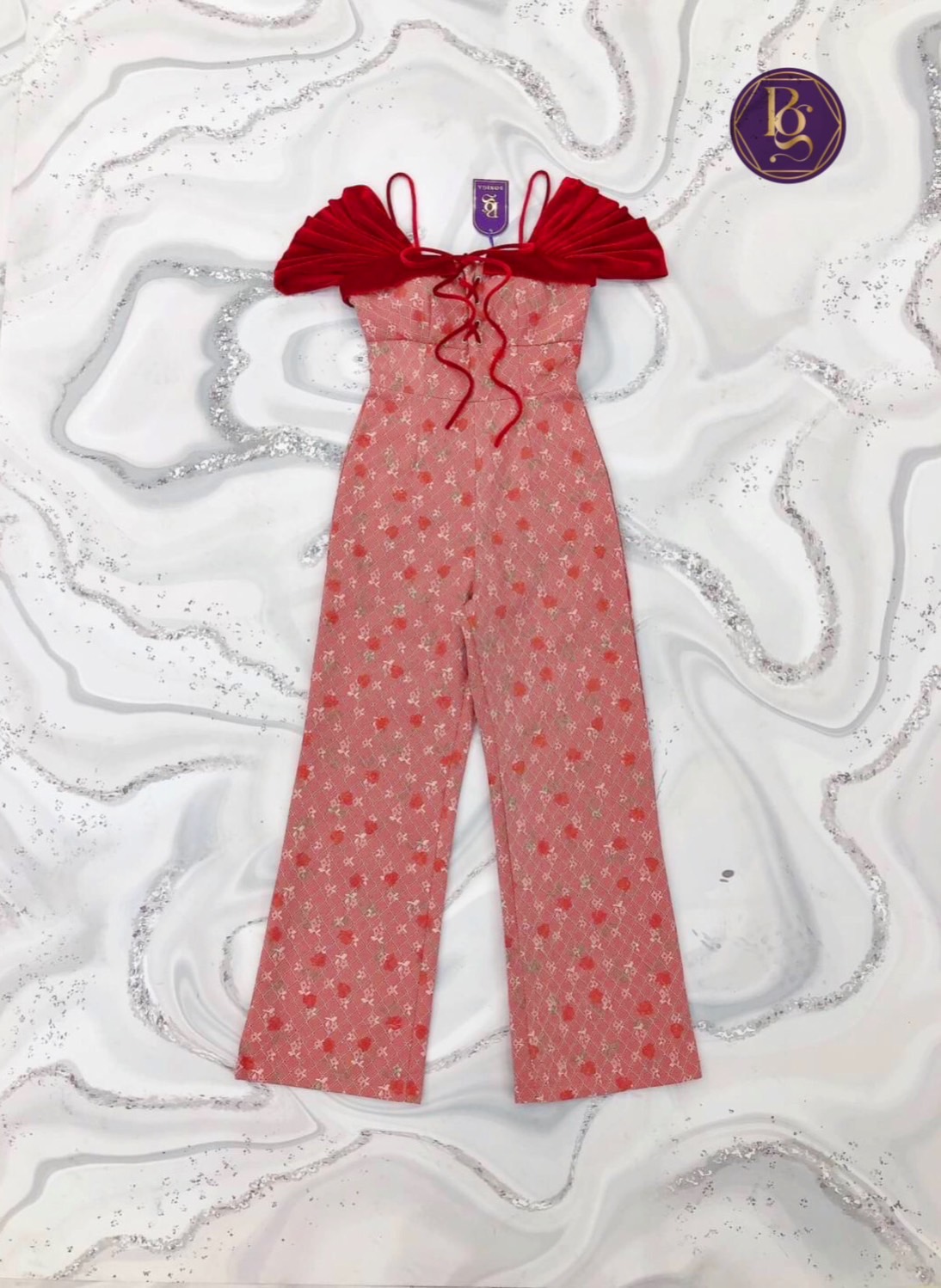 Jumpsuit จั้มสูทขายาว ปาดไหล่ เนื้อผ้าลูกไม้อย่างดี