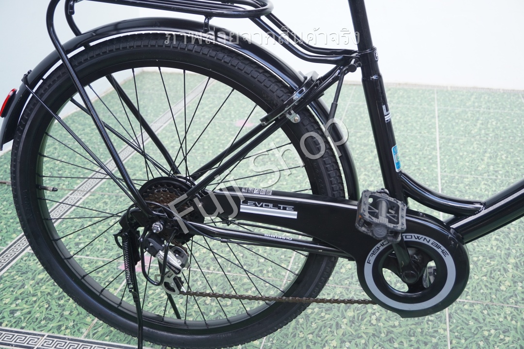 จักรยานแม่บ้านล้อโต ญี่ปุ่น - ล้อ 26x1.95 - เกียร์ 6 สปีด - ไฟหน้าอัตโนมัติ - Levolte - สีดำ [จักรยานมือสอง]