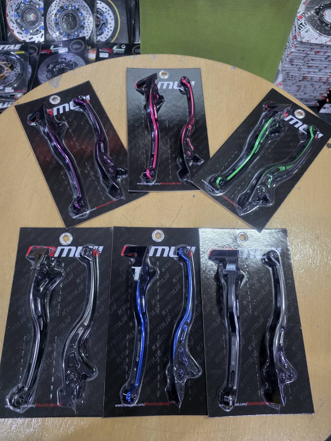 มือเบรค Kamui 2Tone รุ่น FORZA300-350 ราคา1950