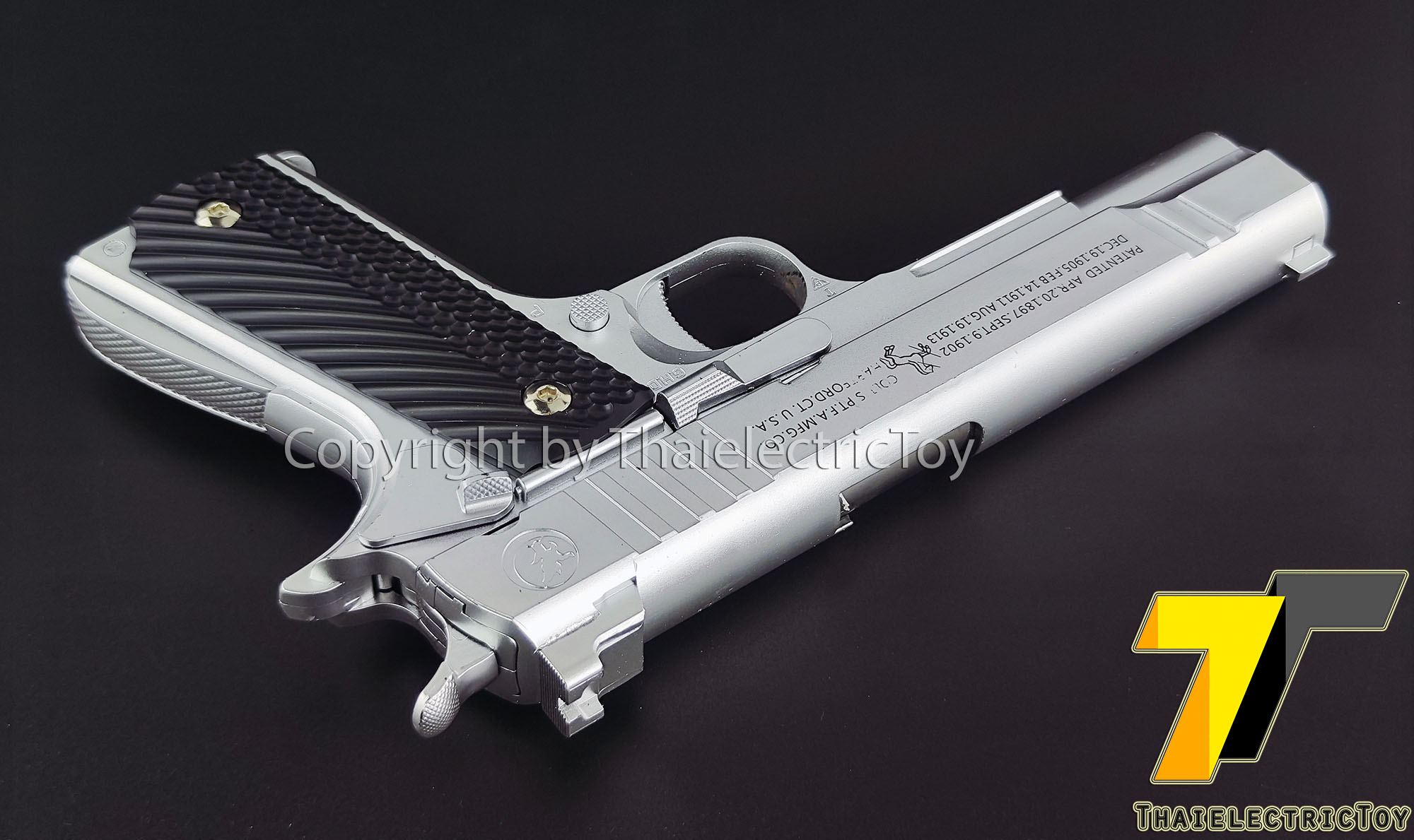ปืนอัดลมพลาสติก 1911 สีบอร์นเงิน ชักยิงทีล่ะนัด ลำกล้องยาว 8 นิ้ว หนัก 276 กรัม แขวนสไลน์ได้