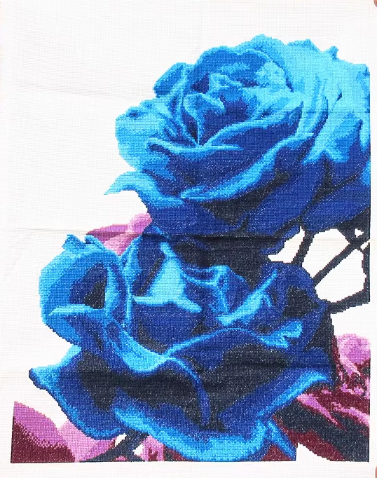 rose-1042 *พร้อมส่ง* ชุดปักครอสติช ลายกุหลาบสีน้ำเงิน (ไม่มีเดินเส้น ผ้า11CTพิมพ์ลาย ปักครั้งละ 3 เส้นเล็ก) ขนาด 66*82 ซม.ผ้าครอสติช 11CTพิมพ์ลายปักบนผ้า+ไหมคอตตอน 34 สี+ผังลาย+เข็ม