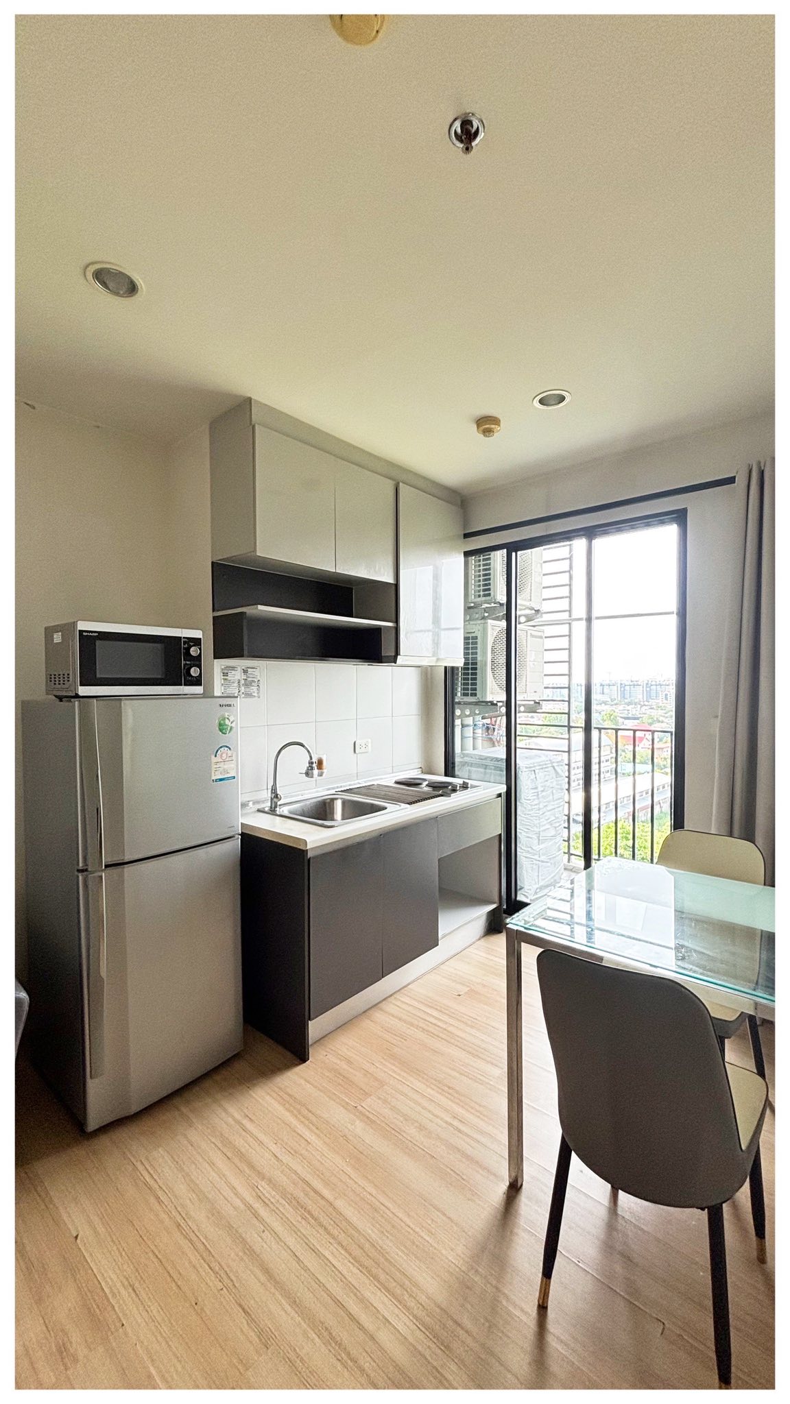 เดอะ เบส แจ้งวัฒนะ - THE BASE CHAENGWATTANA (VIP)