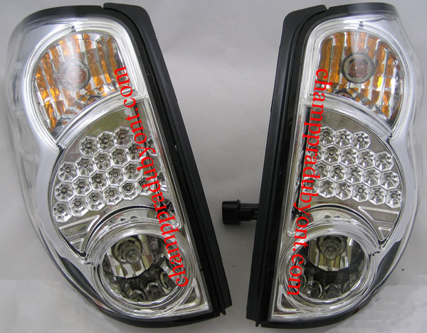 ไฟท้าย MITSUBISHI TRITON 06-14 ขาว LED FITT