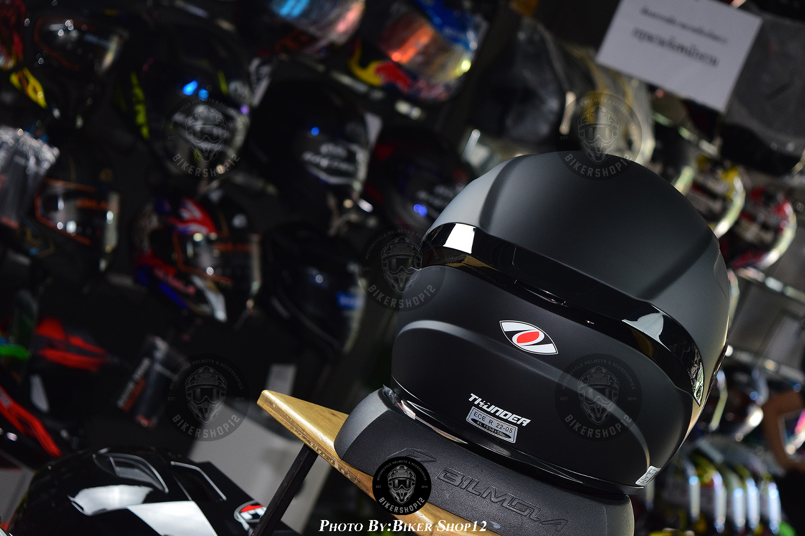 หมวกกันน็อค REAL รุ่น THUNDER สี ดำด้าน