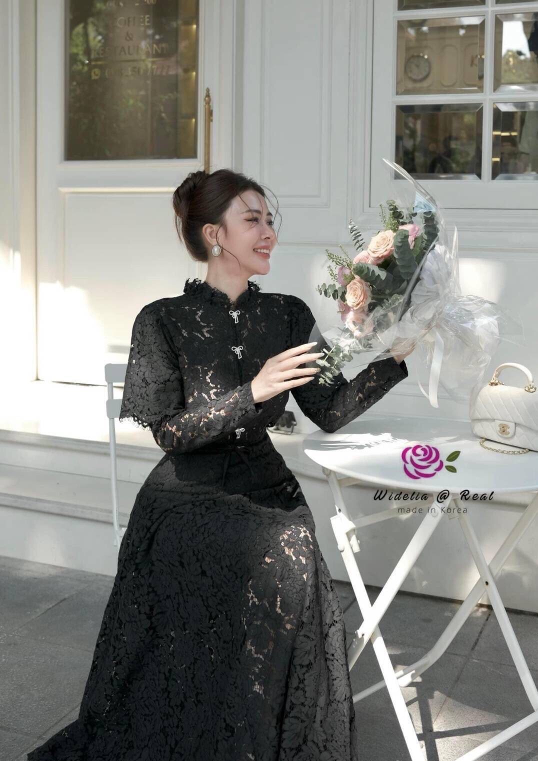 Korea Set :: เสื้อแขนยาวตัวสวยทรงดี ช่วงแต่งผ้าลูกไม้อีกชั้นเพิ่มความเก๋