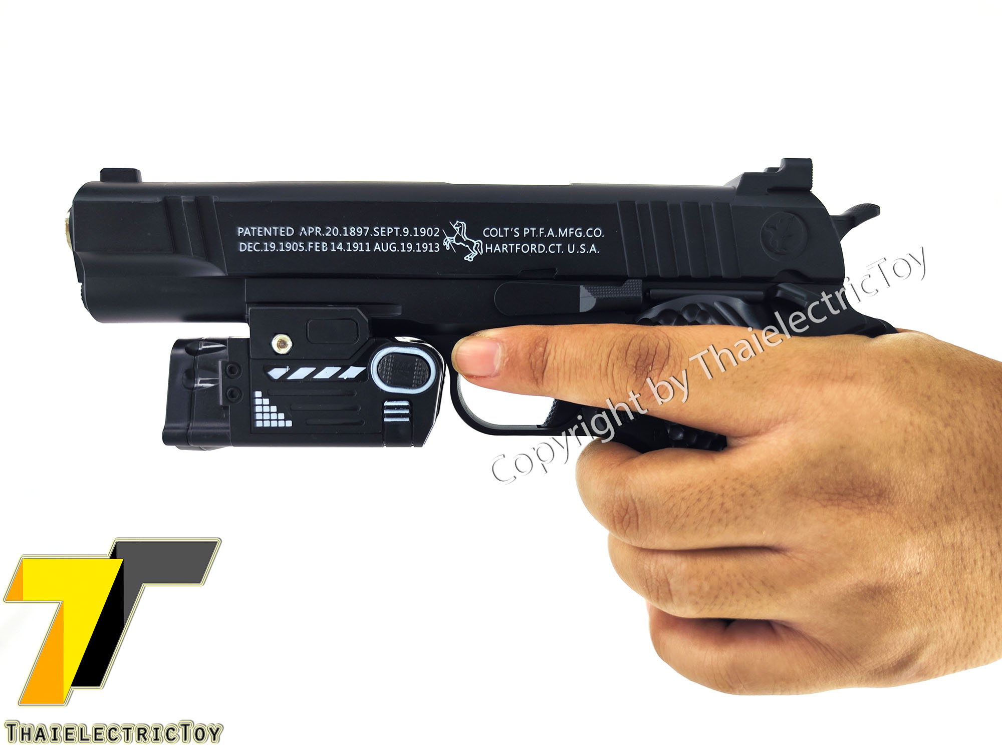 ปืนอัดลมพลาสติก 1911 ชักยิงทีล่ะนัด ลำกล้องยาว 7.5 นิ้ว หนัก 318 กรัม มีไฟฉาย เลเซอร์