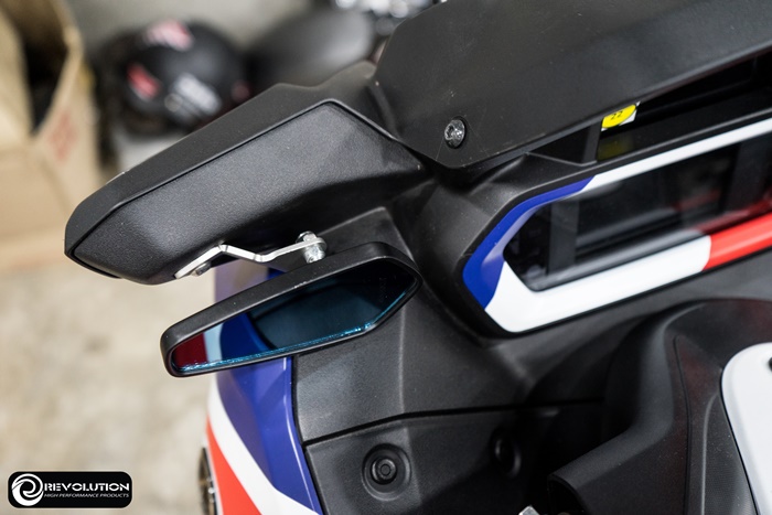 กระจกหลบจ่า ทรงCRG พร้อมขายึดหน้ากาก revolution NEW X-MAX 300