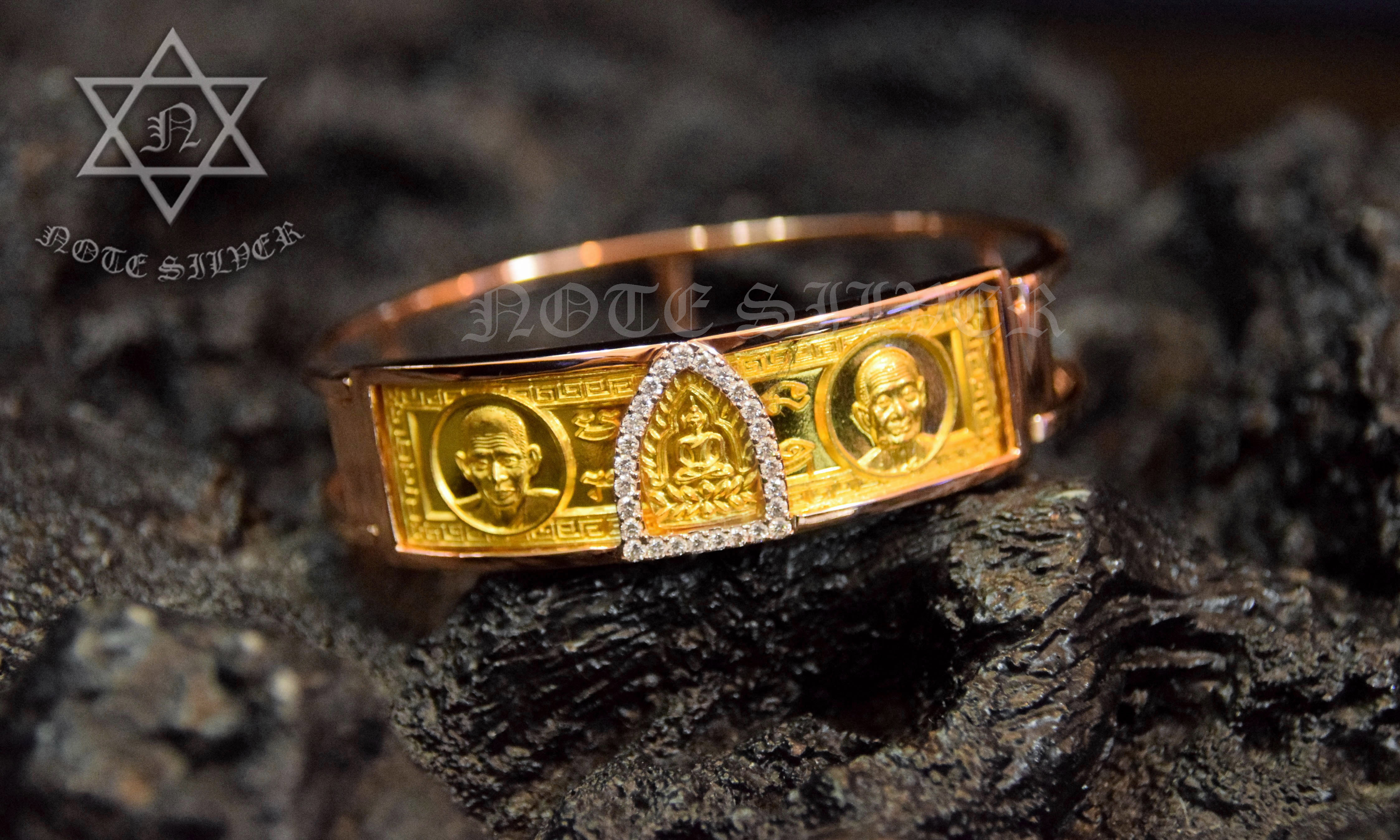 เลี่ยมทองชมพูกำไล 18K Pink/Rose Gold ซุ้มล้อมเพชร 1 ตัง 27 เม็ด หน้าเลสพระ NSPG1612