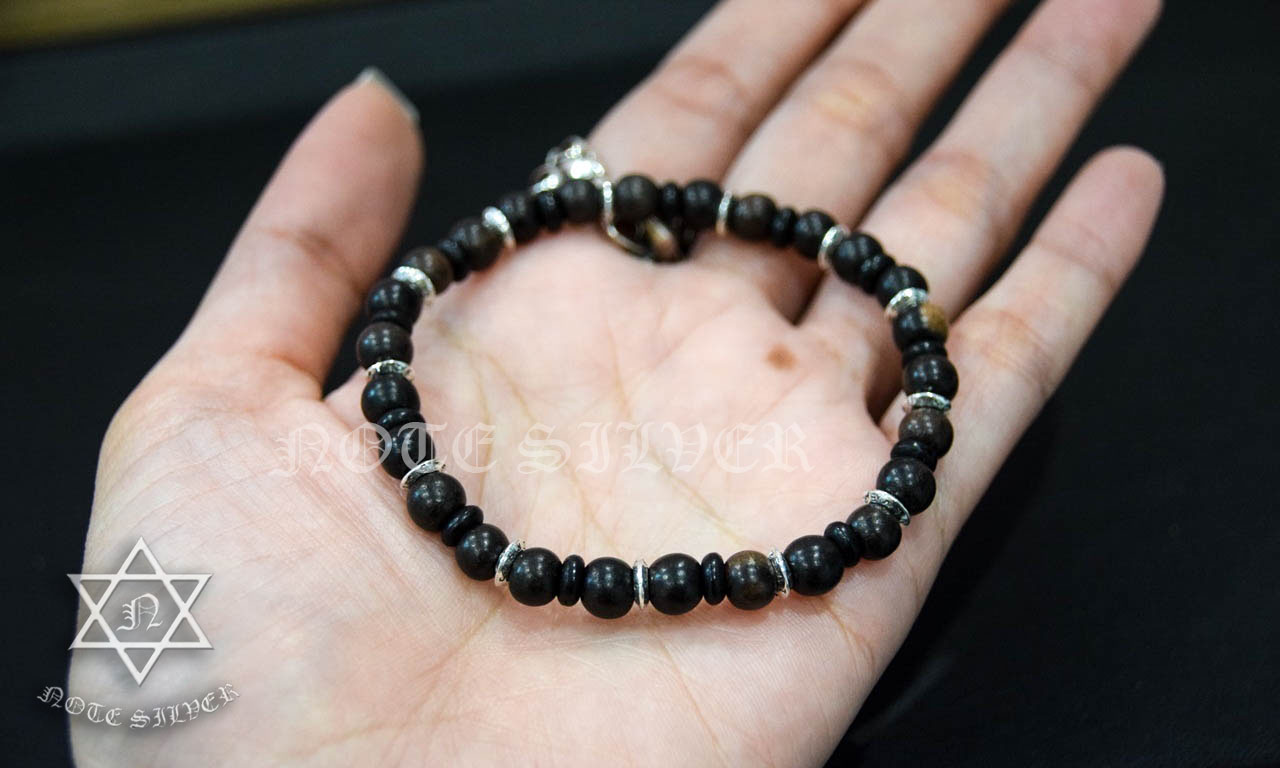 สร้อยข้อมือไม้ Tiger Ebony Woods สลับเงินแท้และหินกะลาตาเดียว ปลุกเสกแล้ว วัดศีรษะทอง (วัดพระราหู) NSSV2061