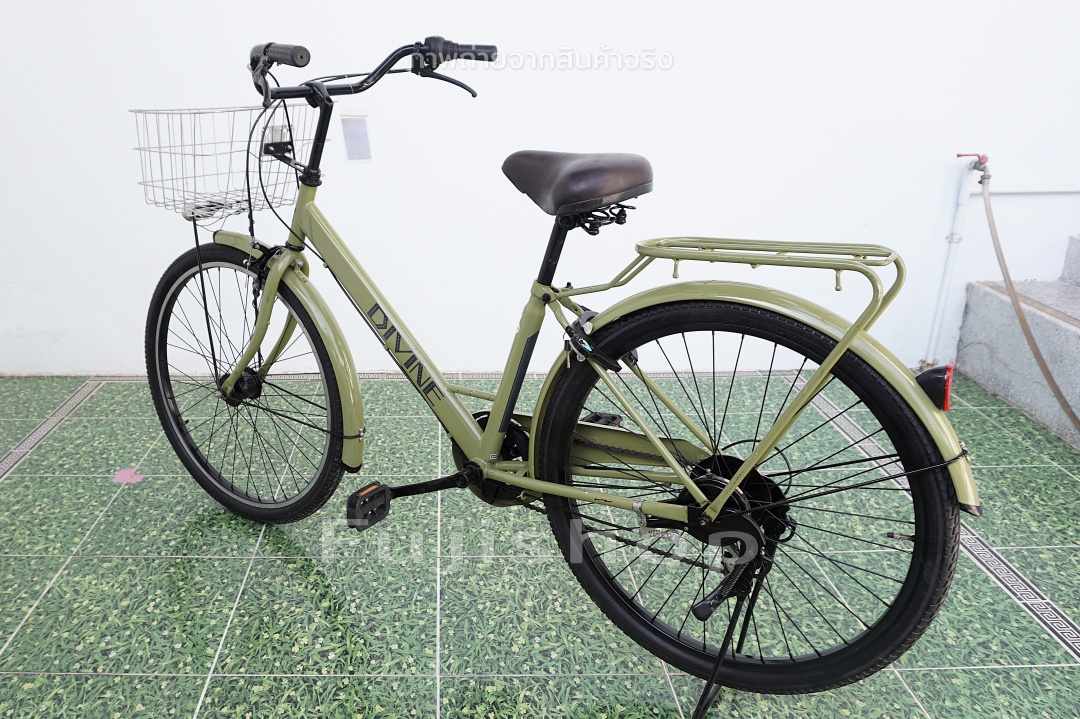 จักรยานแม่บ้านล้อโต ญี่ปุ่น - ล้อ 26x1.95 - เกียร์ 6 สปีด - ไฟหน้าอัตโนมัติ - Divine - สีเขียว [จักรยานมือสอง]