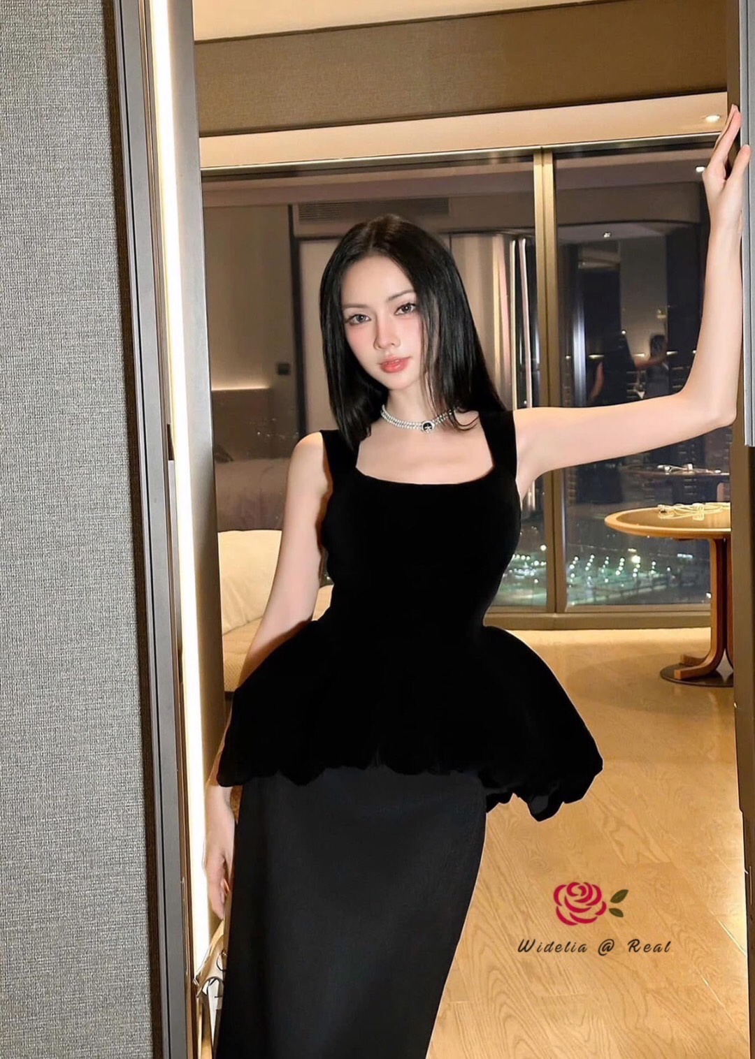 Korea Set เสื้อสายเดี่ยวกับกระโปรงยาว ตัวเสื้อผ้ากำมีหยี่