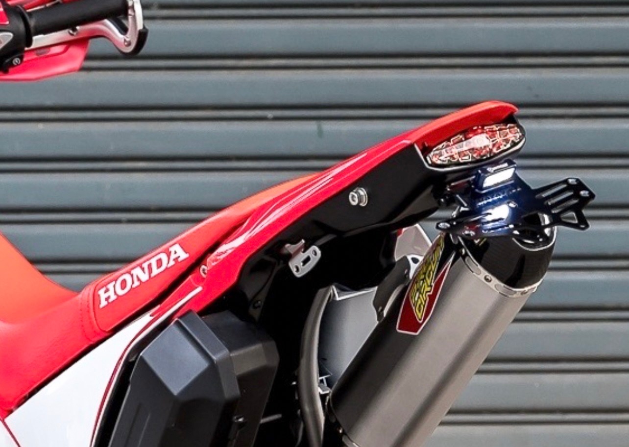 ชุดเซ็ทแผ่นปิดท้าย CRF300L MOTOZAAA พัอมท้ายสั้น Under Tray Tail CRF300L combo set 3900฿