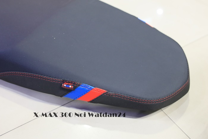 เบาะแต่ง Xmax 300 ทรงปาดบาง (โครงเทียม) by Noi Watdan